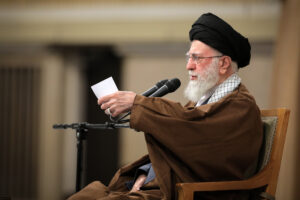 سخنان مهم و راهبردی آیت‌الله خامنه‌ای درباره رابطه با آمریکا